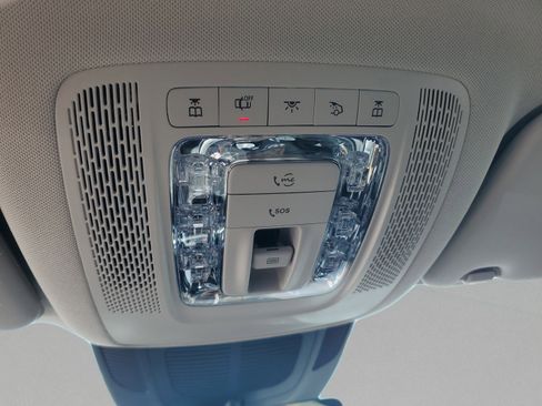 Certified 2026 Mercedes-Benz GLS 450 4MATIC image 32
