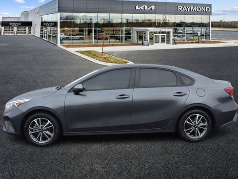 Certified 2023 Kia Forte LXS image 6