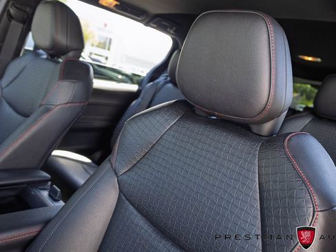 Used 2025 Toyota Sienna XSE FWD image 25