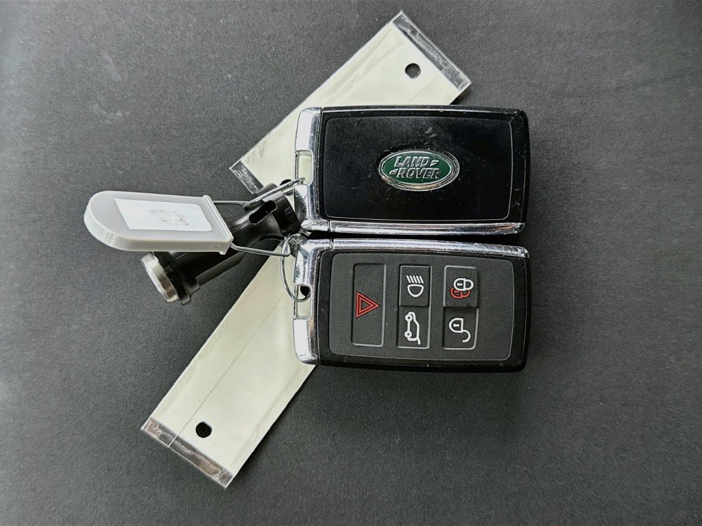 Used 2023 Land Rover Defender 110 AWD/4WD image 22