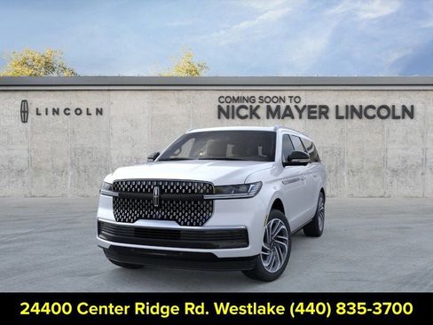 New 2026 Lincoln Navigator L Reserve AWD/4WD image 2