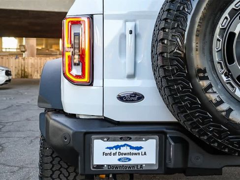 New 2025 Ford Bronco Outer Banks w/ Sasquatch Package image 9