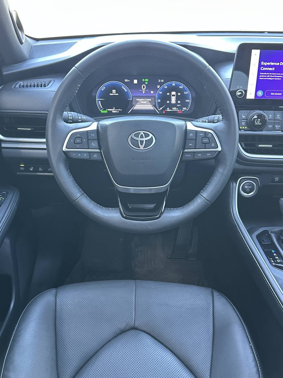 Used 2025 Toyota Grand Highlander AWD Hybrid image 42