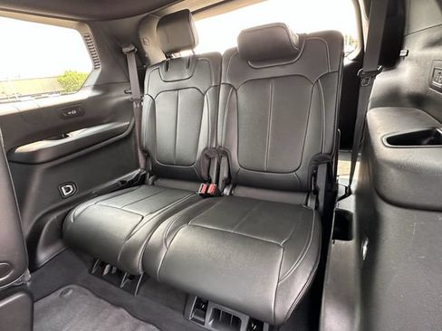 Used 2024 Jeep Grand Cherokee L Limited w/ Black Appearance Package AWD/4WD image 29