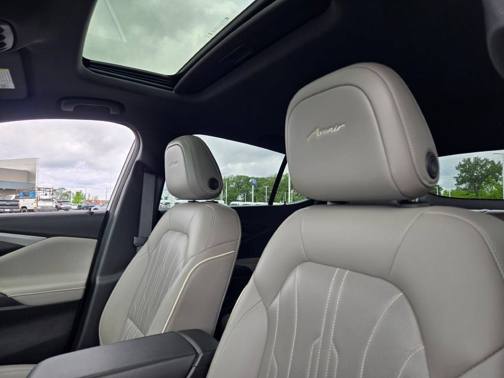 Used 2024 Buick Envista Avenir FWD image 25
