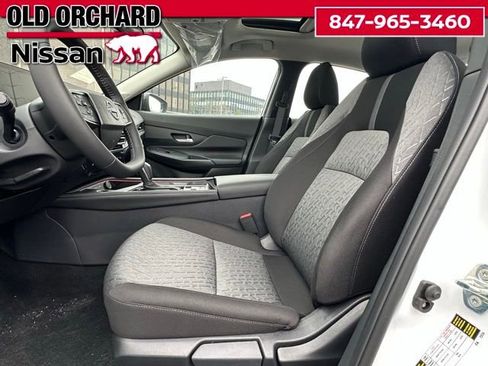 Used 2026 Nissan Sentra SV w/ SV Convenience Package FWD image 10