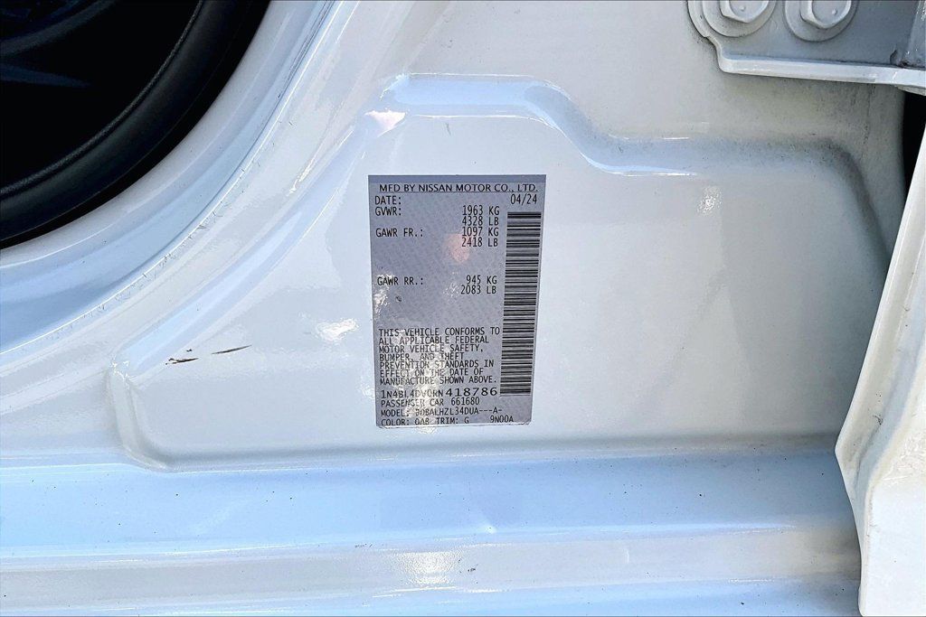 Used 2024 Nissan Altima 2.5 SV FWD image 16