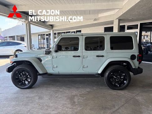 Used 2024 Jeep Wrangler Unlimited Sahara AWD/4WD image 7