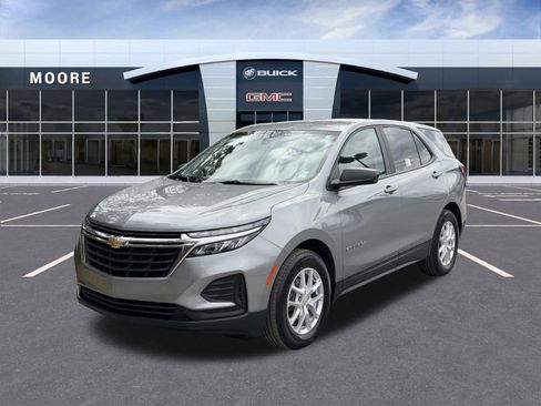 Used 2024 Chevrolet Equinox LS w/ LS Convenience Package FWD image 9