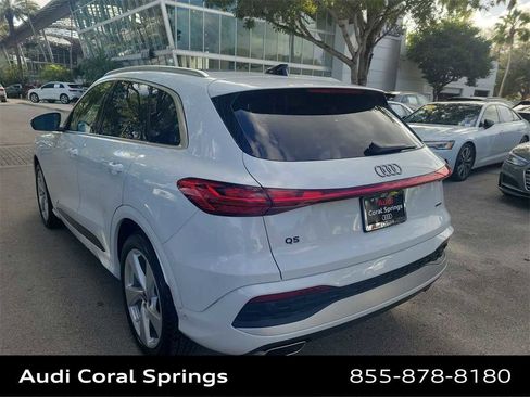Certified 2025 Audi Q5 Prestige image 12
