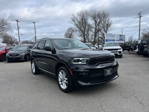 Used 2023 Dodge Durango GT image 8