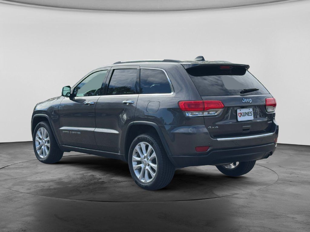 Used 2017 Jeep Grand Cherokee Limited AWD/4WD image 8