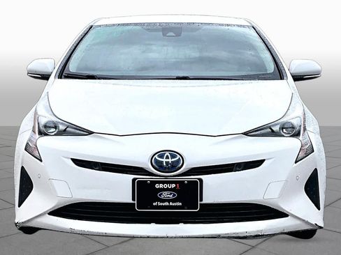 Used 2018 Toyota Prius Two w/ Prius Two Safety Plus Package FWD image 4