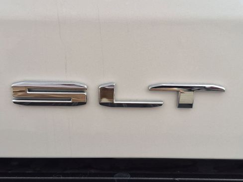 Used 2023 GMC Sierra 1500 SLT w/ SLT Premium Package RWD image 25