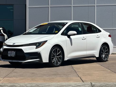 Certified 2021 Toyota Corolla SE w/ Carpet Mat Package (TMS) FWD image 10