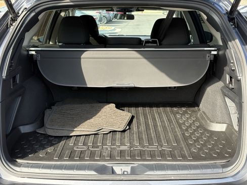 Used 2025 Subaru Outback Premium image 12