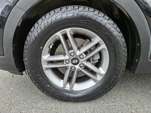 Used 2017 Hyundai Santa Fe Sport image 9