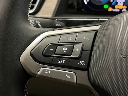 New 2026 Volkswagen Atlas SEL image 28