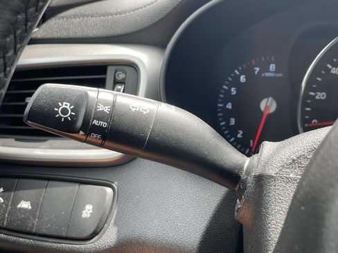 Used 2017 Kia Sorento FWD w/ LX Convenience Package image 22