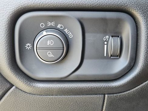 New 2025 RAM 2500 Tradesman w/ Chrome Appearance Group image 18