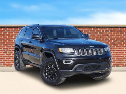 Used 2017 Jeep Grand Cherokee Laredo