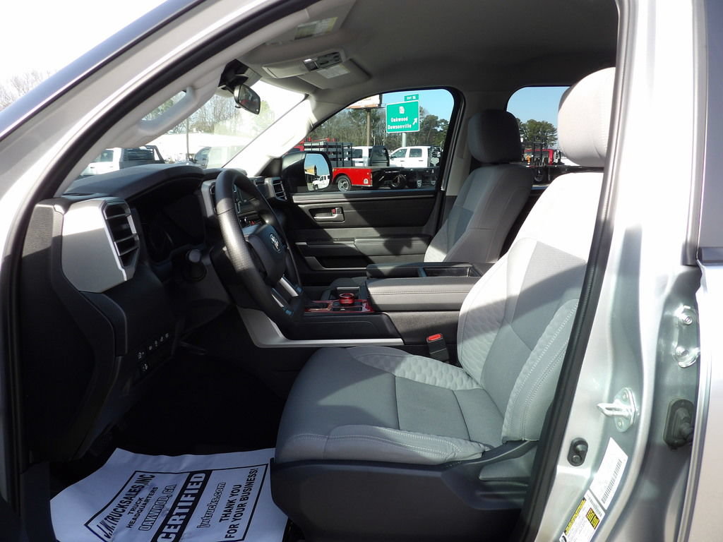 Used 2024 Toyota Tundra SR5 AWD/4WD image 17