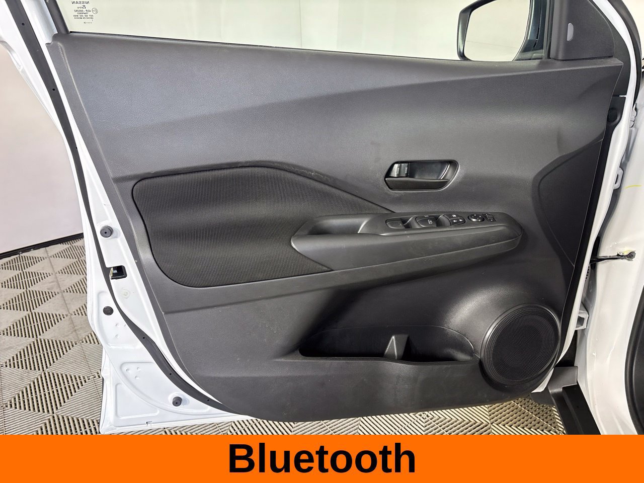 Used 2025 Nissan Kicks Play S FWD image 10
