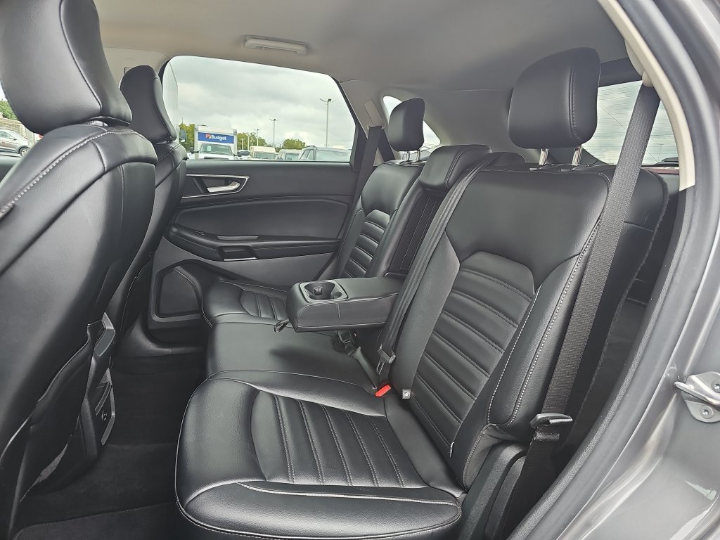 Used 2022 Ford Edge SEL AWD/4WD image 14