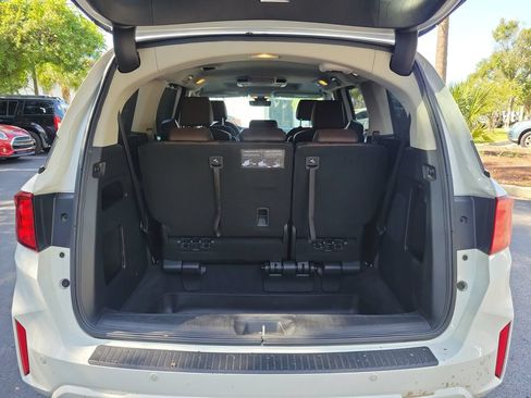 Used 2025 Honda Odyssey Elite image 10