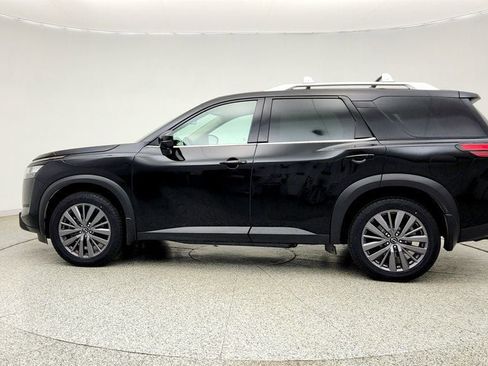 Used 2023 Nissan Pathfinder SL w/ SL Premium Package AWD/4WD image 8