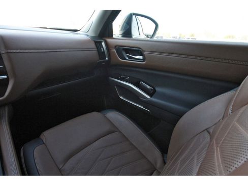 Used 2024 Nissan Pathfinder Platinum w/ Cargo Package image 13