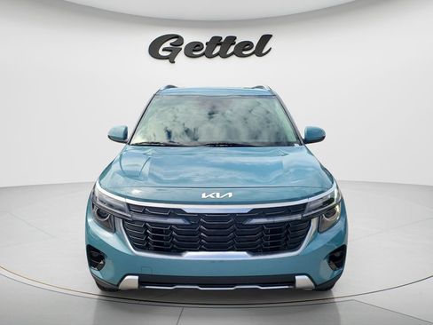 Used 2024 Kia Seltos EX AWD/4WD image 2