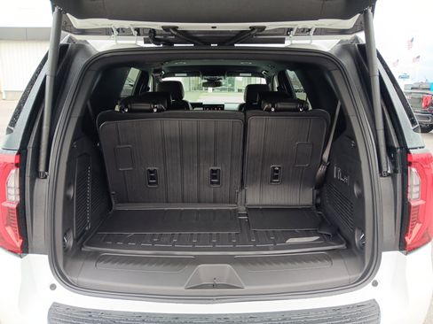 New 2026 GMC Yukon Elevation image 19