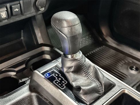 Used 2021 Toyota Tacoma SR5 image 22