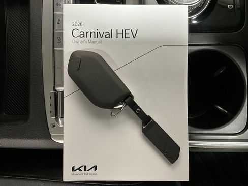 Used 2026 Kia Carnival SX Prestige image 13