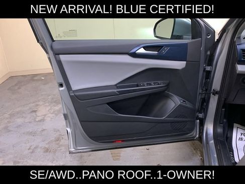Used 2022 Volkswagen Taos SE w/ Panoramic Sunroof Package FWD image 26