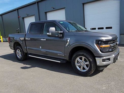 New 2025 Ford F150 XLT w/ Equipment Group 301A Standard image 2