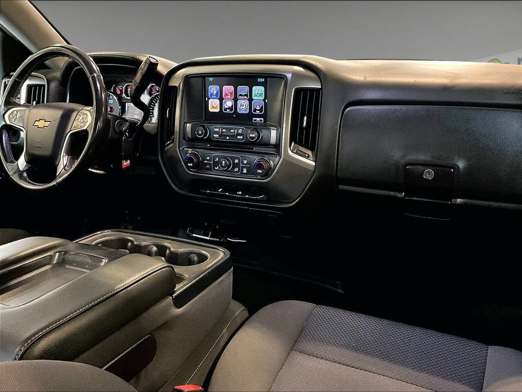Used 2018 Chevrolet Silverado 1500 LT w/ All Star Edition AWD/4WD image 14