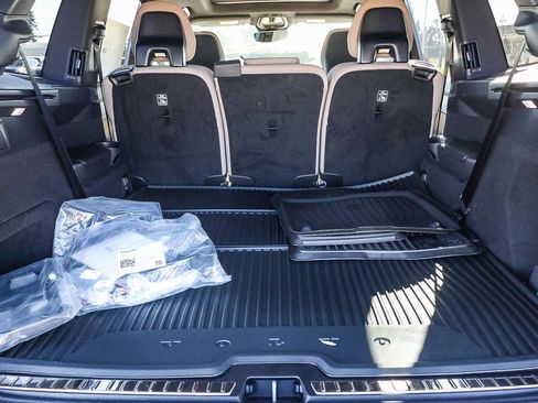 New 2026 Volvo XC90 T8 Plus w/ Protection Package Premier image 25