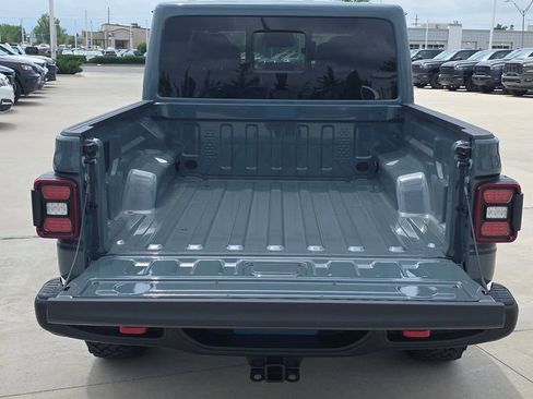 New 2026 Jeep Gladiator Rubicon AWD/4WD image 5