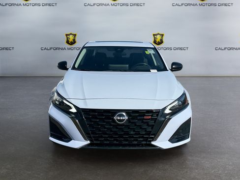 Used 2023 Nissan Altima 2.5 SR w/ SR Premium Package FWD image 8