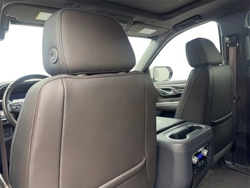 Used 2022 GMC Yukon Denali image 37