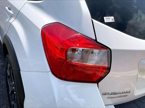 Used 2017 Subaru Crosstrek 2.0i Premium w/ Moonroof Package AWD/4WD image 33