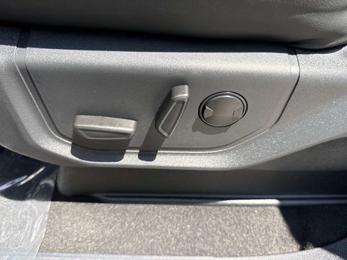 Used 2024 Ford Expedition Max XLT RWD image 29