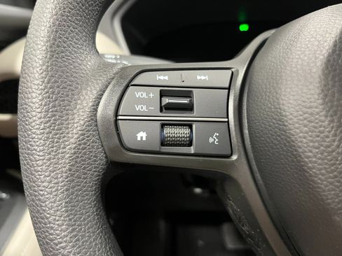 New 2026 Honda HR-V LX image 16