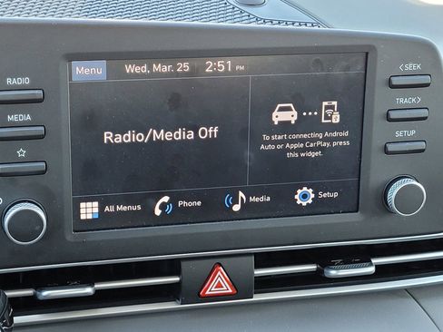 Certified 2025 Hyundai Elantra Sport image 26