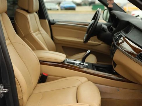 Used 2011 BMW X5 xDrive50i AWD/4WD image 47