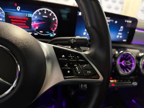 Used 2025 Mercedes-Benz CLA 250 4MATIC image 34