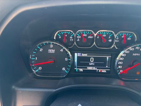 Used 2018 Chevrolet Silverado 1500 LT w/ Texas Edition AWD/4WD image 23