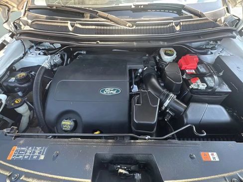 Used 2014 Ford Explorer XLT w/ Equipment Group 202A AWD/4WD image 20